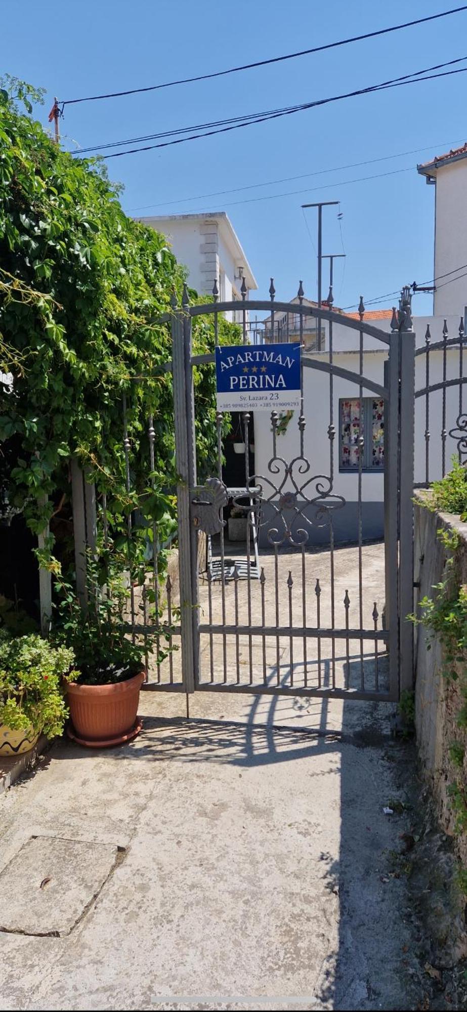 Apartman Perina Trogir Exterior photo